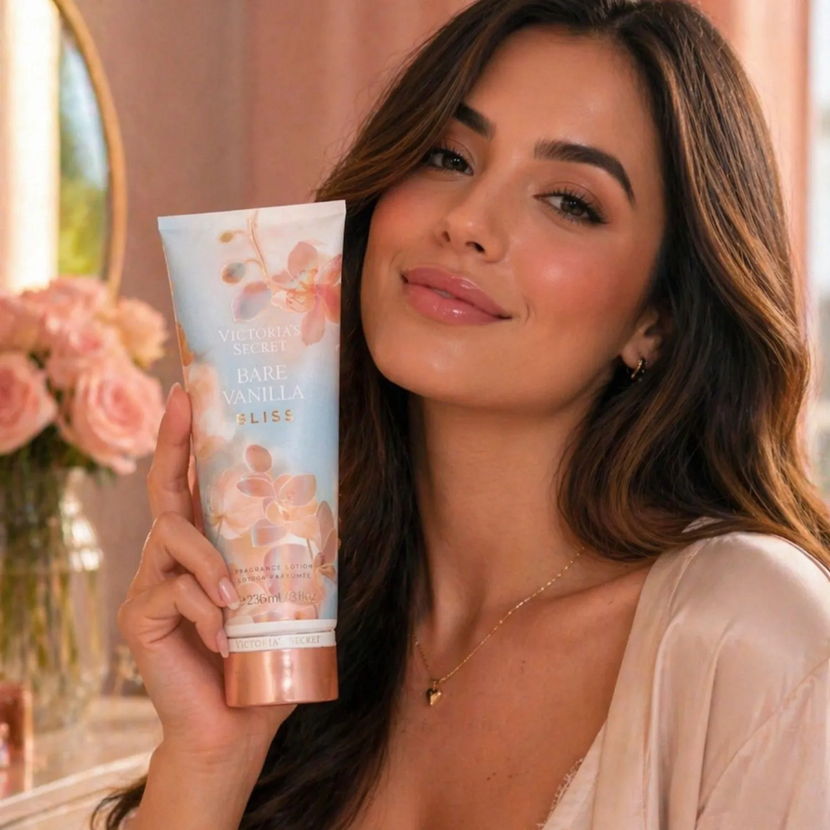 VICTORIA SECRET CREME BARE VANILLA BLISS 236ML - Imagem 3